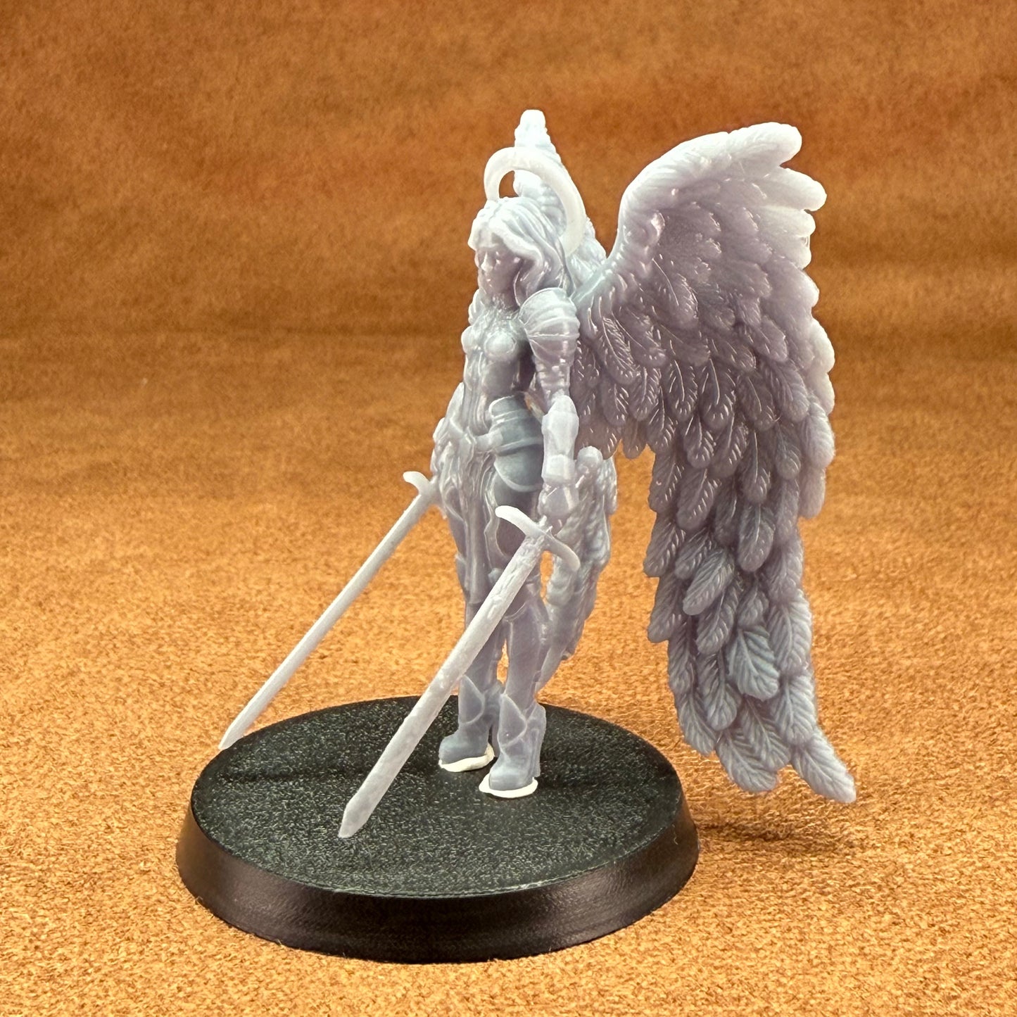 angels 32mm scale resin miniature figure for dungeons and dragons