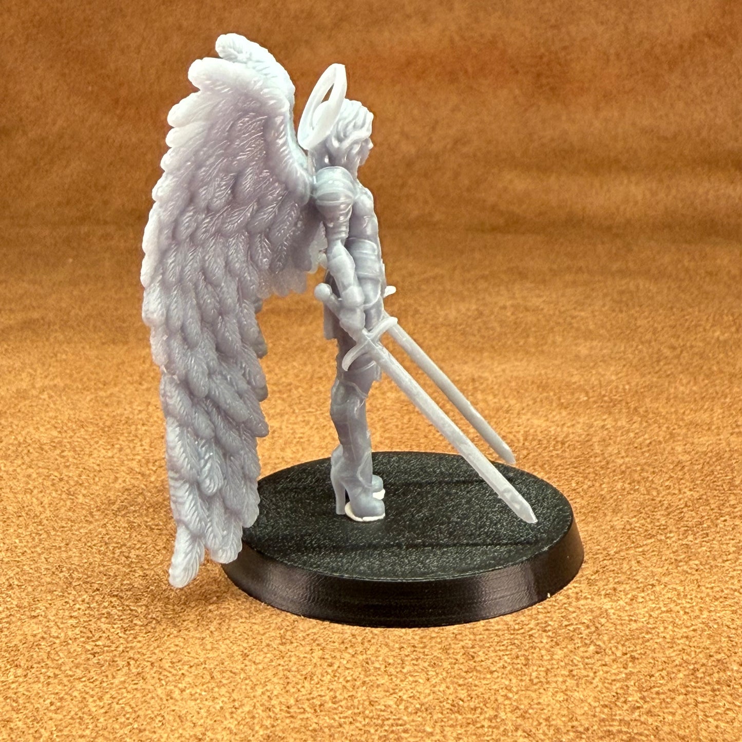 angels 32mm scale resin miniature figure for dungeons and dragons