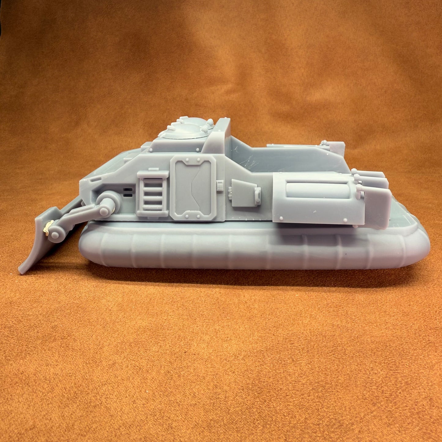 Space Bears 32mm scale resin miniature hover pickup truck