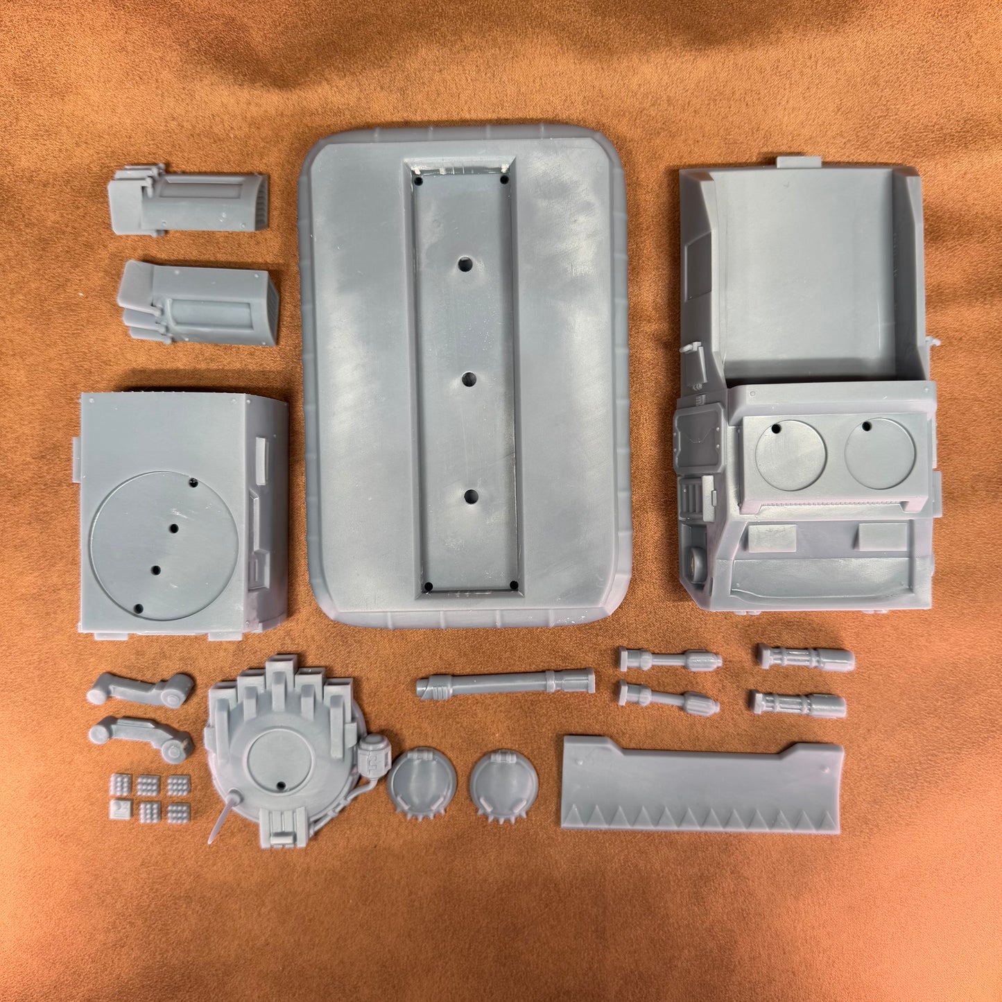 Space Bears 32mm scale resin miniature hover tank with turret