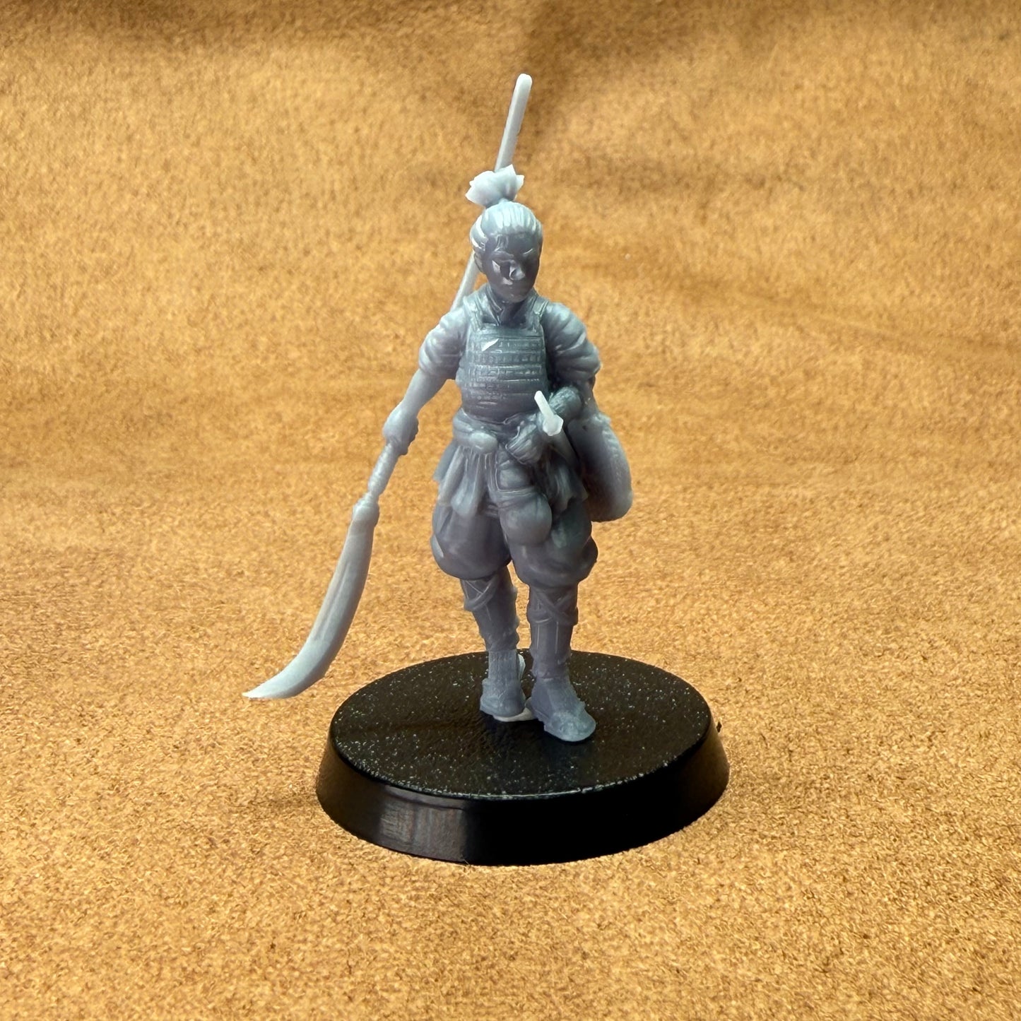 32mm scale miniature medieval fantasy Japanese resin models on plastic bases