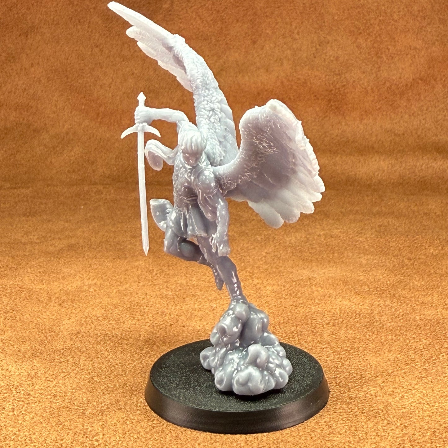 angels 32mm scale resin miniature figure for dungeons and dragons