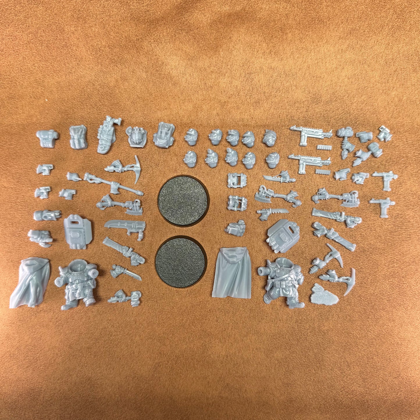 Space Dwarf roughnecks 32mm scale miniature model mining picks soldiers votann