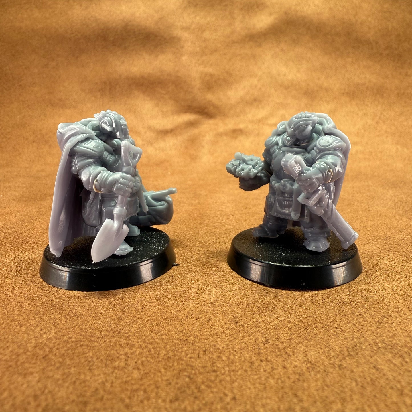 Space Dwarf roughnecks 32mm scale miniature model mining picks soldiers votann android robot