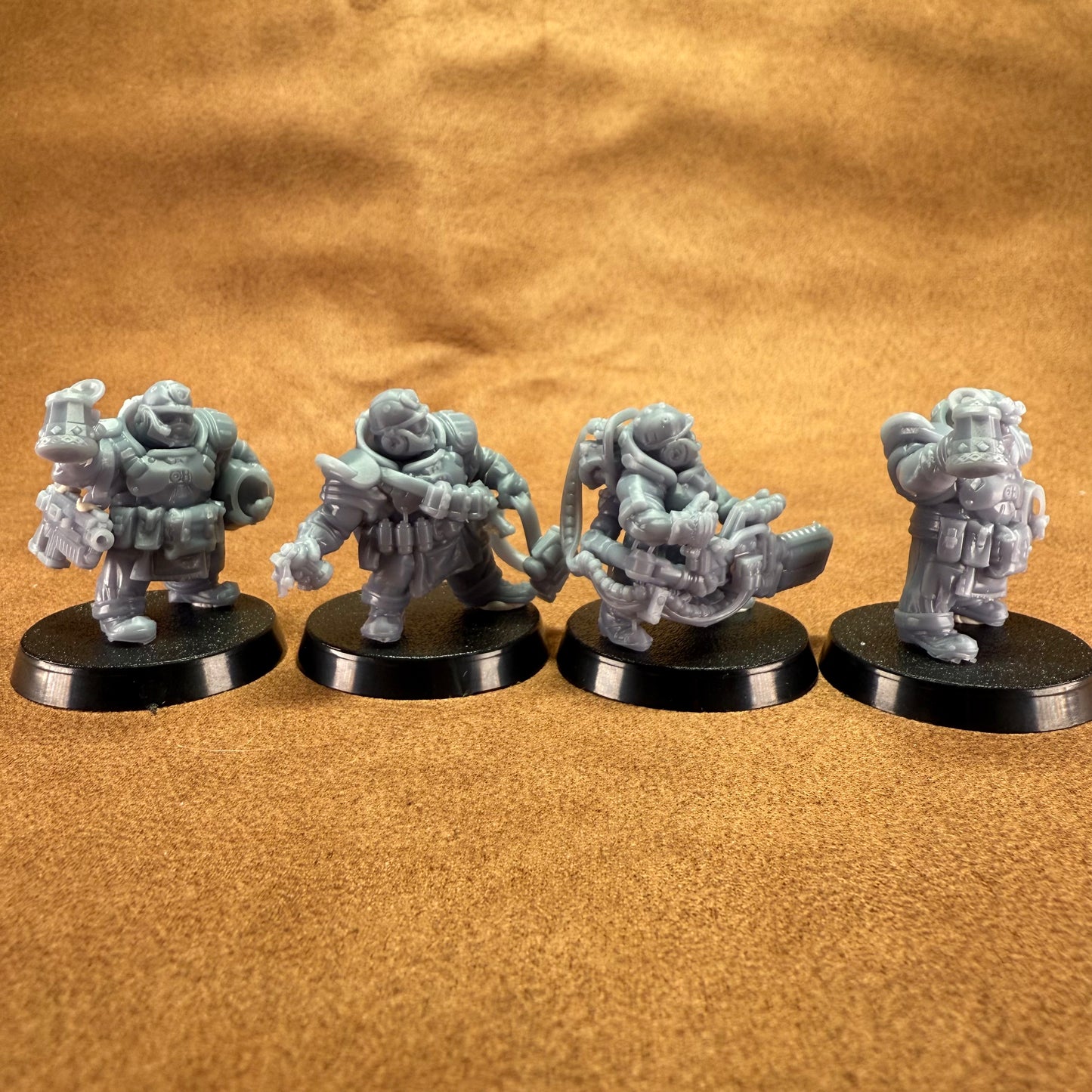 Space Dwarf roughnecks 32mm scale miniature model mining picks soldiers votann specialists