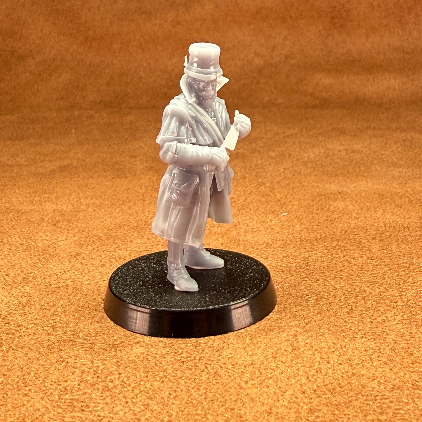 cowboy vampire slayer 32mm scale resin miniature figure for dungeons and dragons