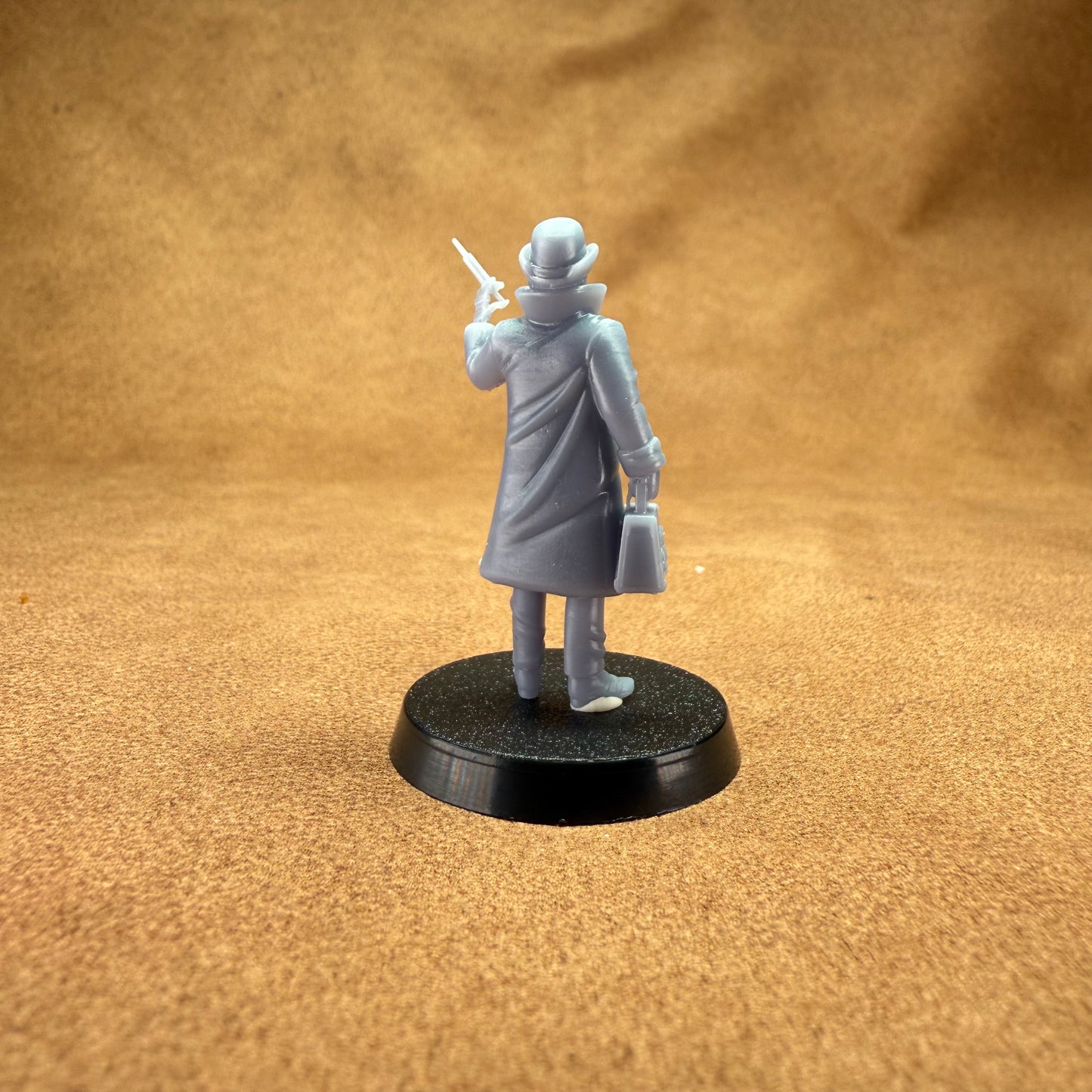 cowboy doctor 32mm scale resin miniature figure for dungeons and dragons