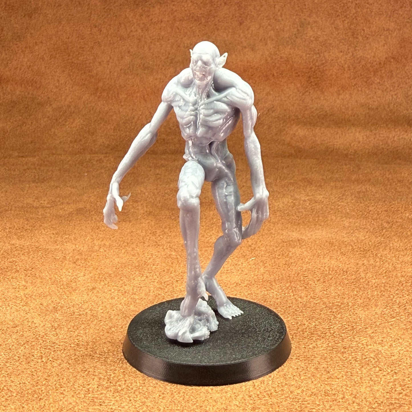 cowboy vampire slayer 32mm scale resin miniature figure for dungeons and dragons