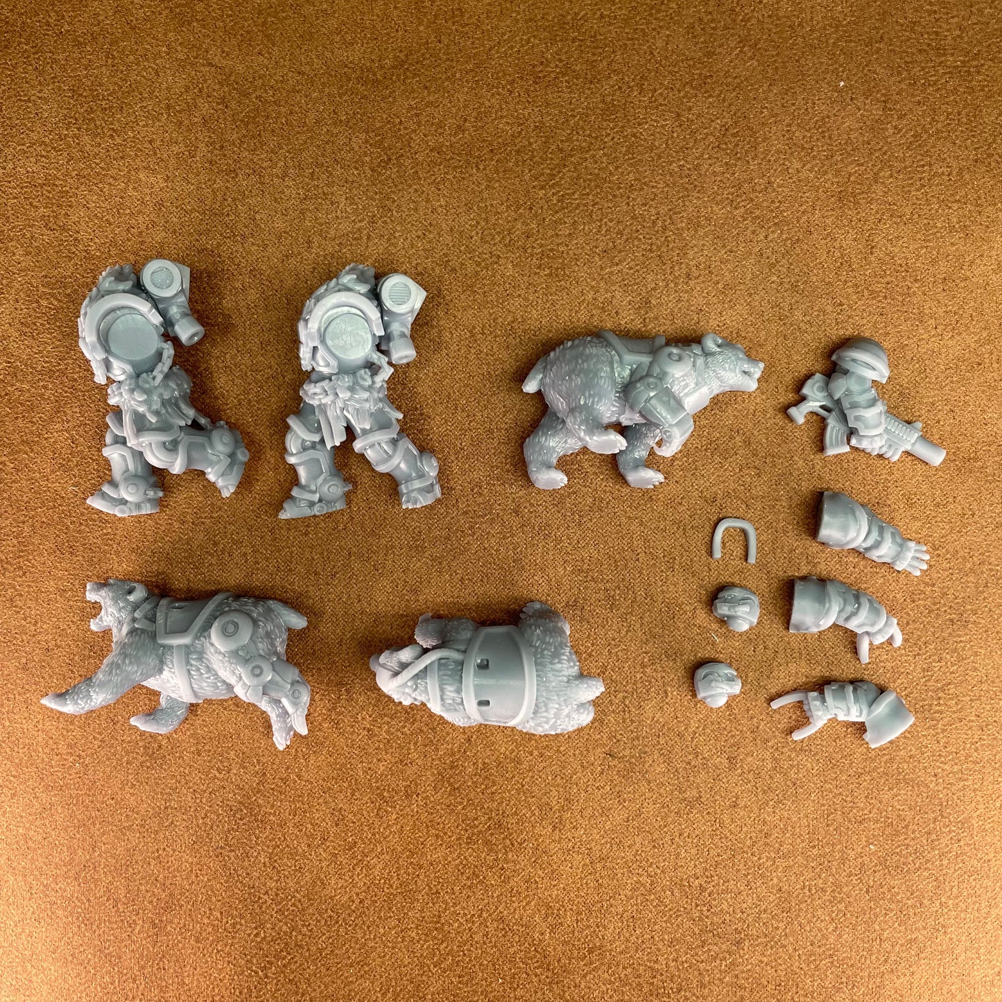 space bear marine with cyborg bear cubs in 32mm scale resin miniature figure models