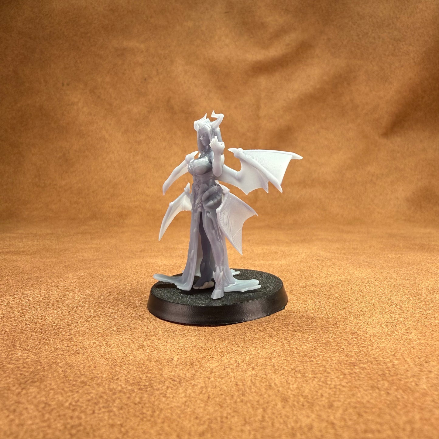 tiefling 32mm scale resin miniature figure for dungeons and dragons