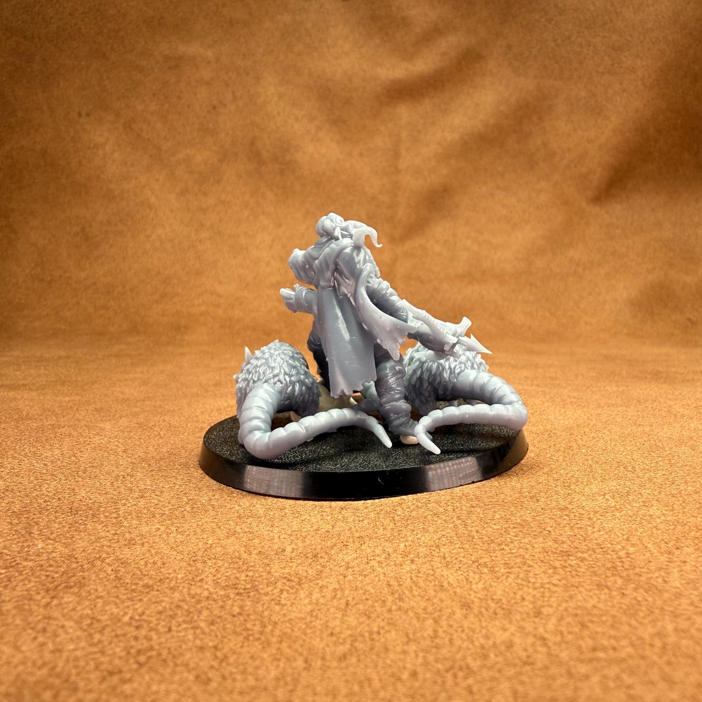 rat catcher 32mm scale resin miniature figure for dungeons and dragons