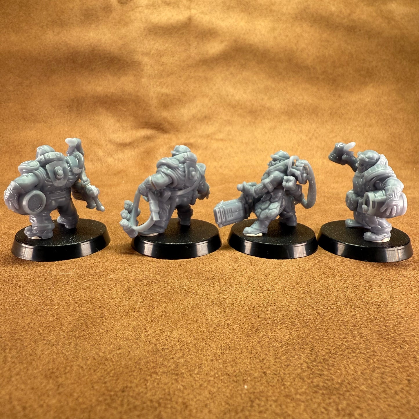 Space Dwarf roughnecks 32mm scale miniature model mining picks soldiers votann specialists