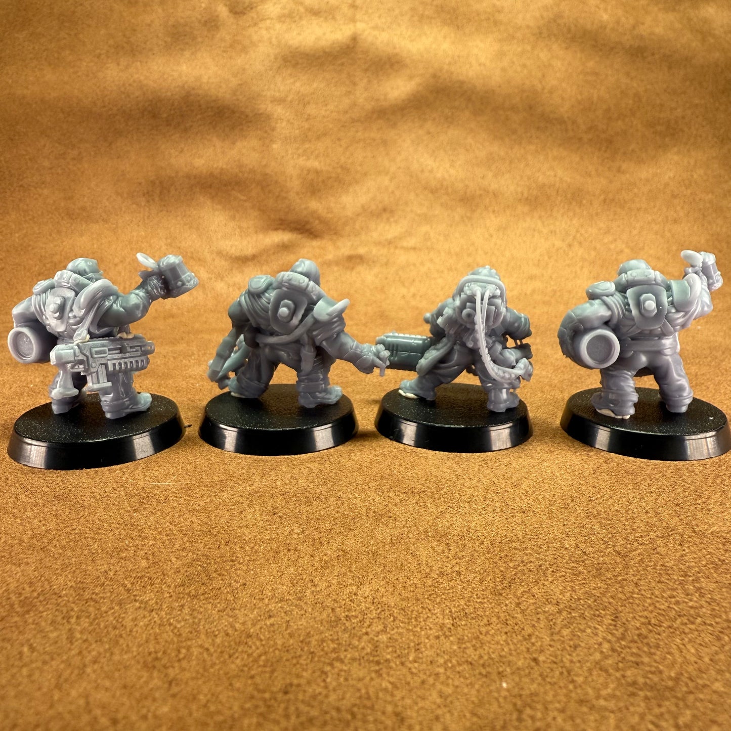 Space Dwarf roughnecks 32mm scale miniature model mining picks soldiers votann specialists