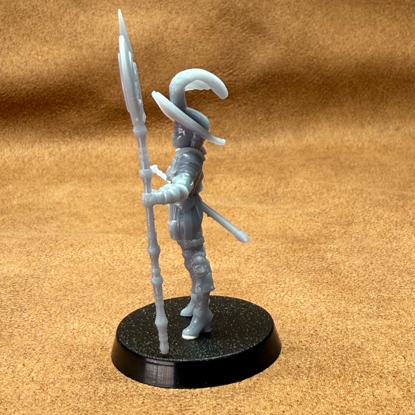 medieval knights 32mm scale resin miniature figure for dungeons and dragons