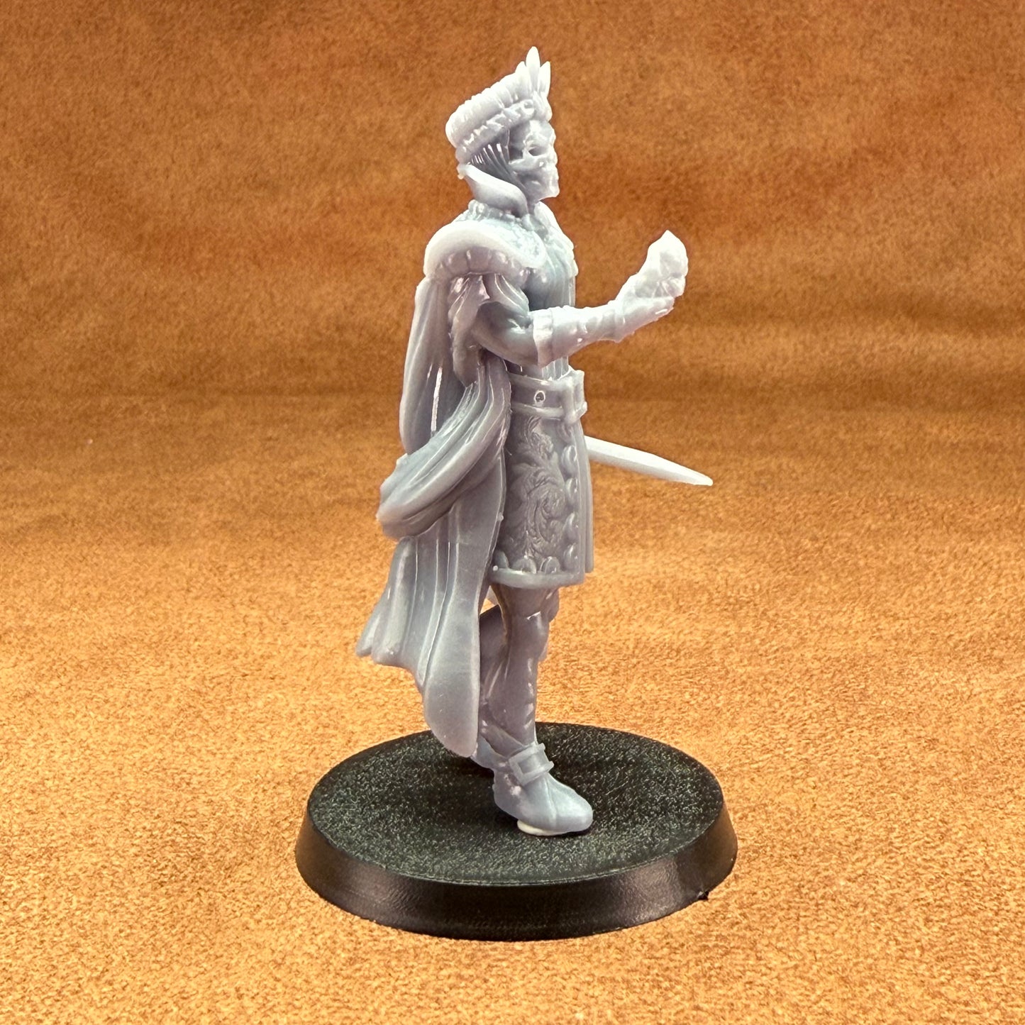 medieval venetian 32mm scale resin miniature figure for dungeons and dragons