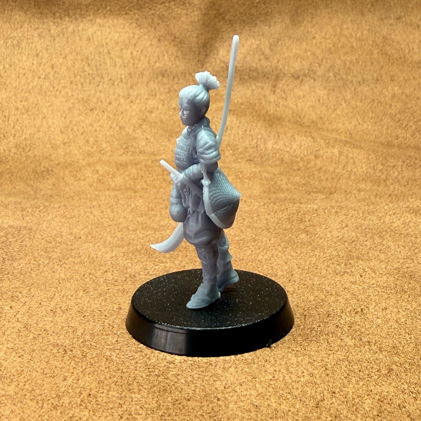 japenese samurai 32mm scale resin miniature figure for dungeons and dragons