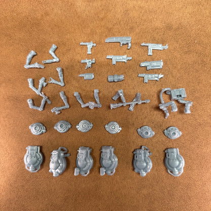 Space Dwarf 32mm scale resin drones holding various tools and weapons miniature model