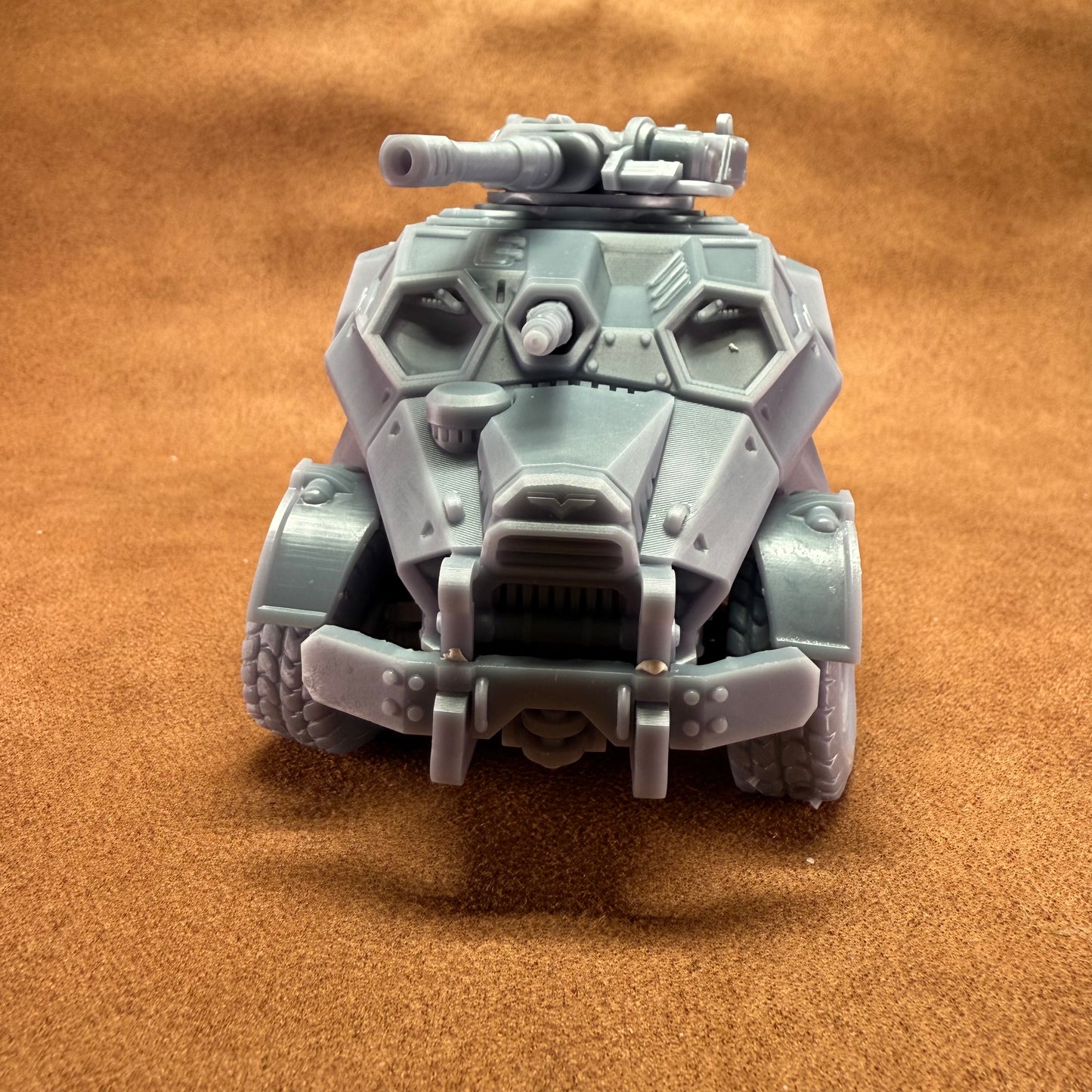 Space Dwarves dwarf miniature vehicle with turret and machine guns 32mm scale model tank