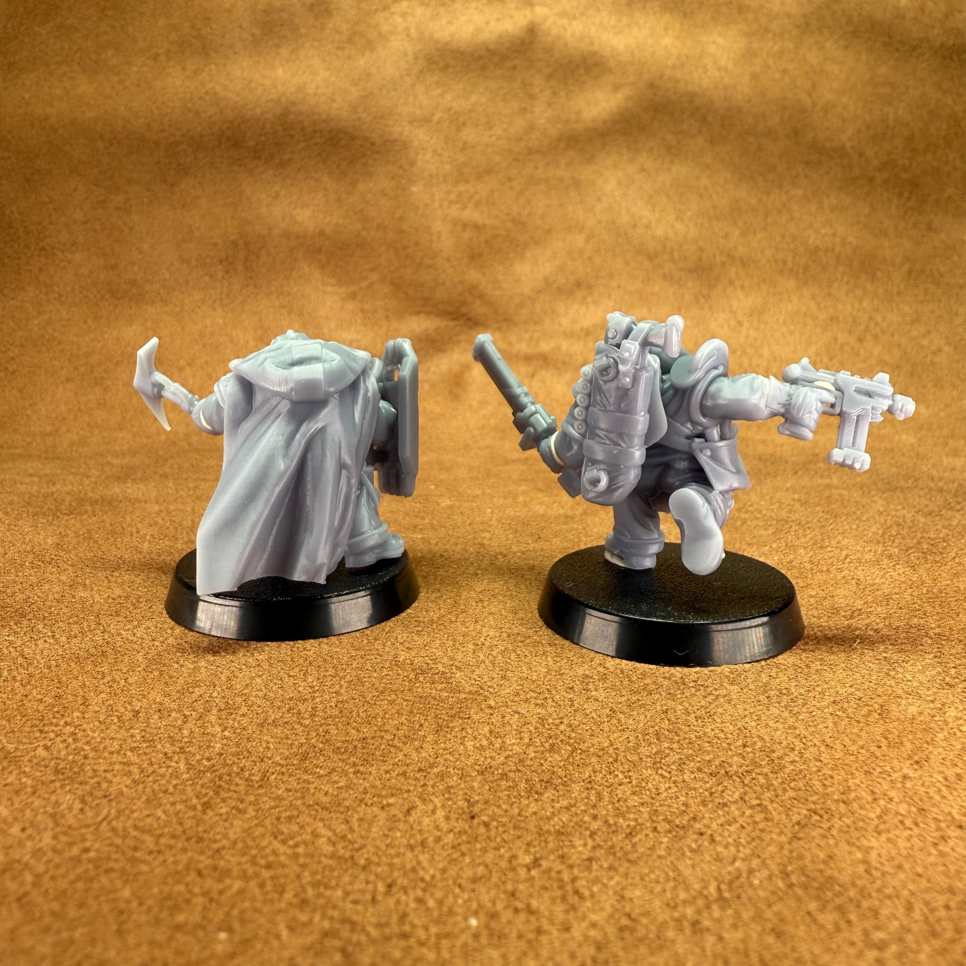 Space Dwarf roughnecks 32mm scale miniature model mining picks soldiers votann