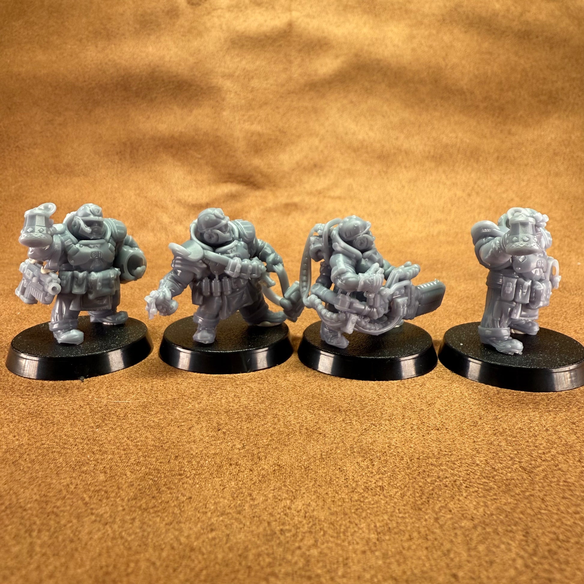 Space Dwarf roughnecks 32mm scale miniature model mining picks soldiers votann specialists