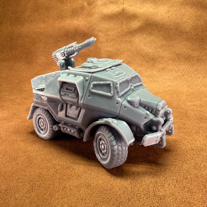 Space Dwarves dwarf miniature vehicle with open roof pick up truck machine guns 32mm scale model tank