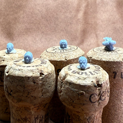 Unique heads for customising 28mm medieval miniatures models