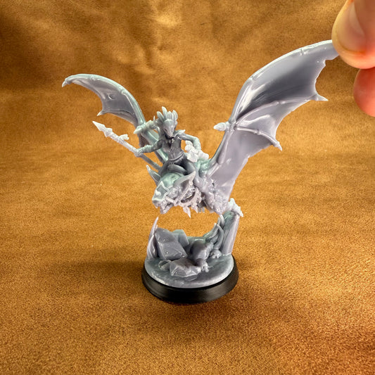 Skyfangs - Daughters of Redmoon (6 figures)