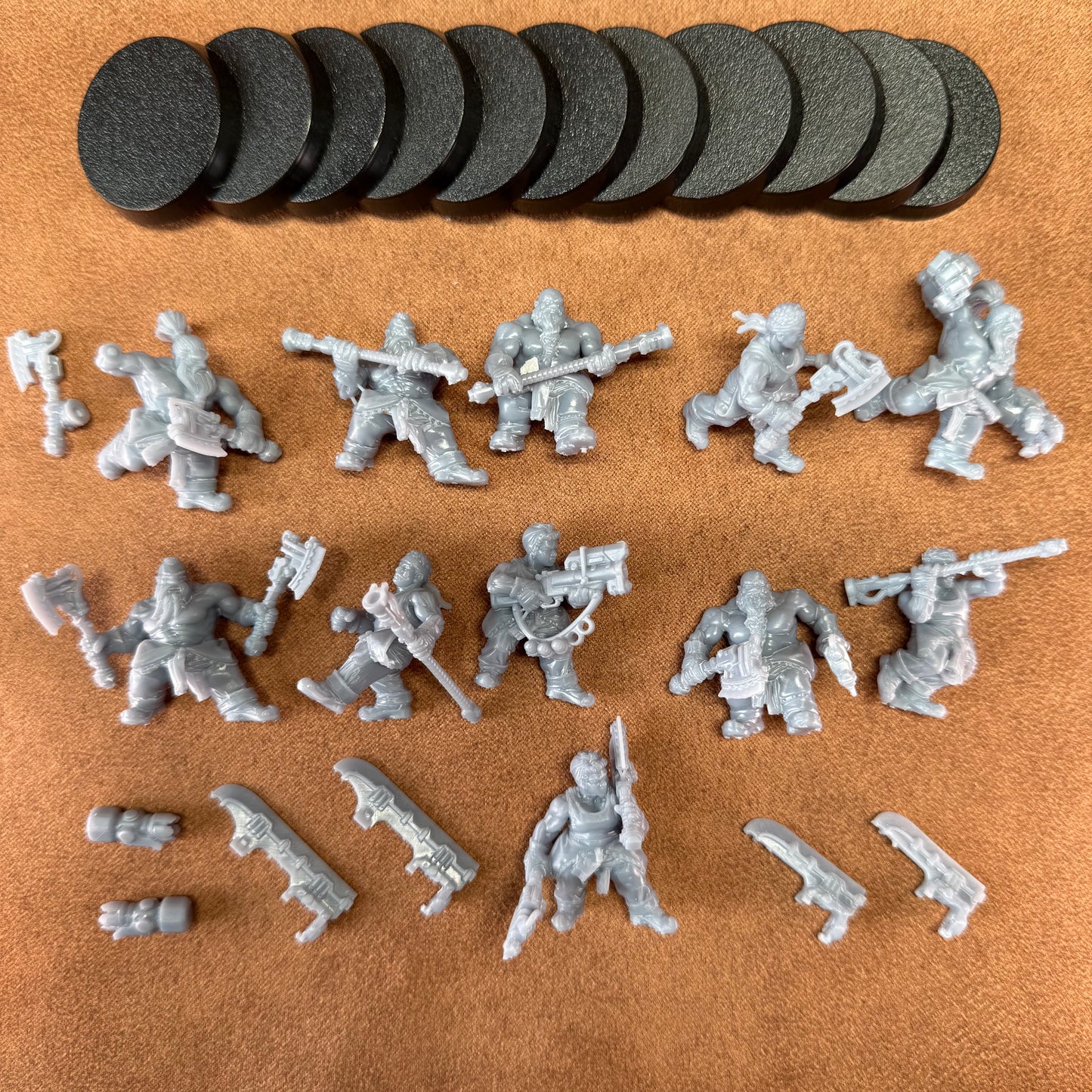 Space Dwarf roughnecks 32mm scale miniature model mining picks soldiers votann tenderisers terminators